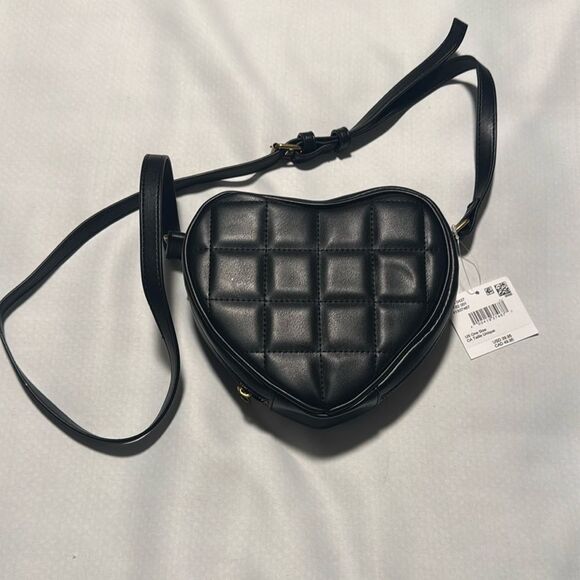 Black Crossbody Purse Heart Shape Quilted American Eagle - Picture 1 of 2